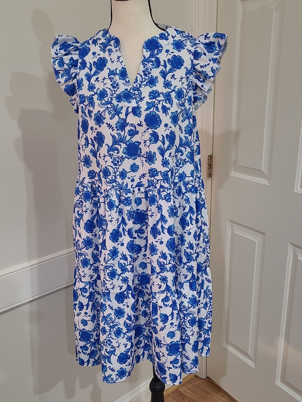 Emory Rose Blue Chinoiserie Floral Ruffle Sleeve Tiered Dress - Size M